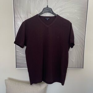 Calvin Klein Jeans V Neck Plum Raisin color Tee Mens mint condition